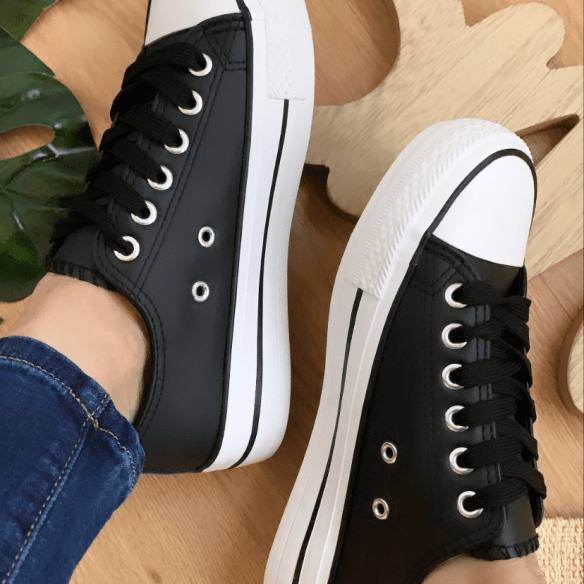 Zapatillas Polipiel Negra