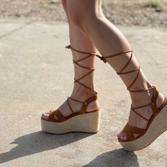 Cuña Cordones Jasmin - Camel