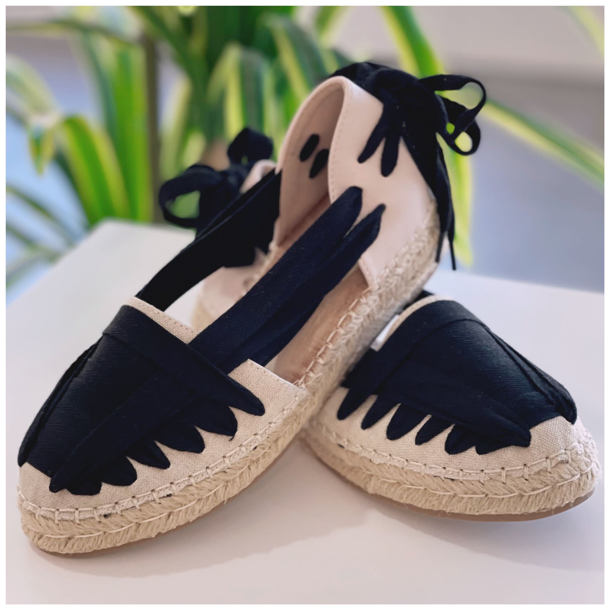 Alpargata Cintas Talón Polipiel - Beige / Negro