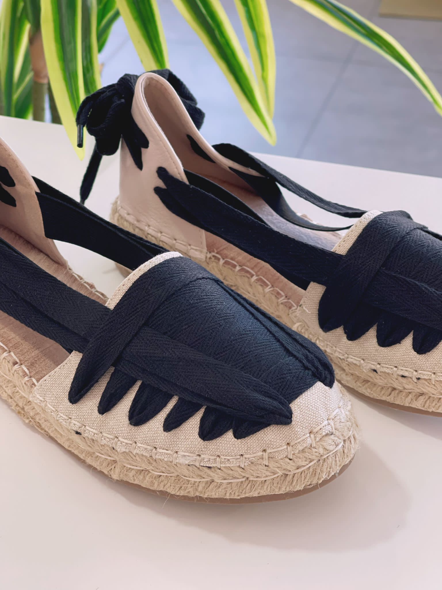 Alpargata Cintas Talón Polipiel - Beige / Negro - Imagen 2