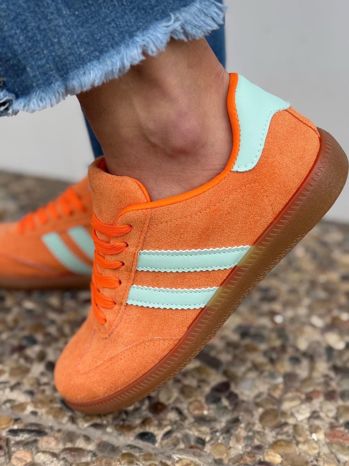 Deportiva Zazú - Naranja - Imagen 2