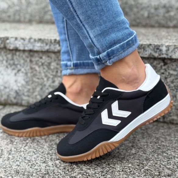 Deportiva Valentina - Negra