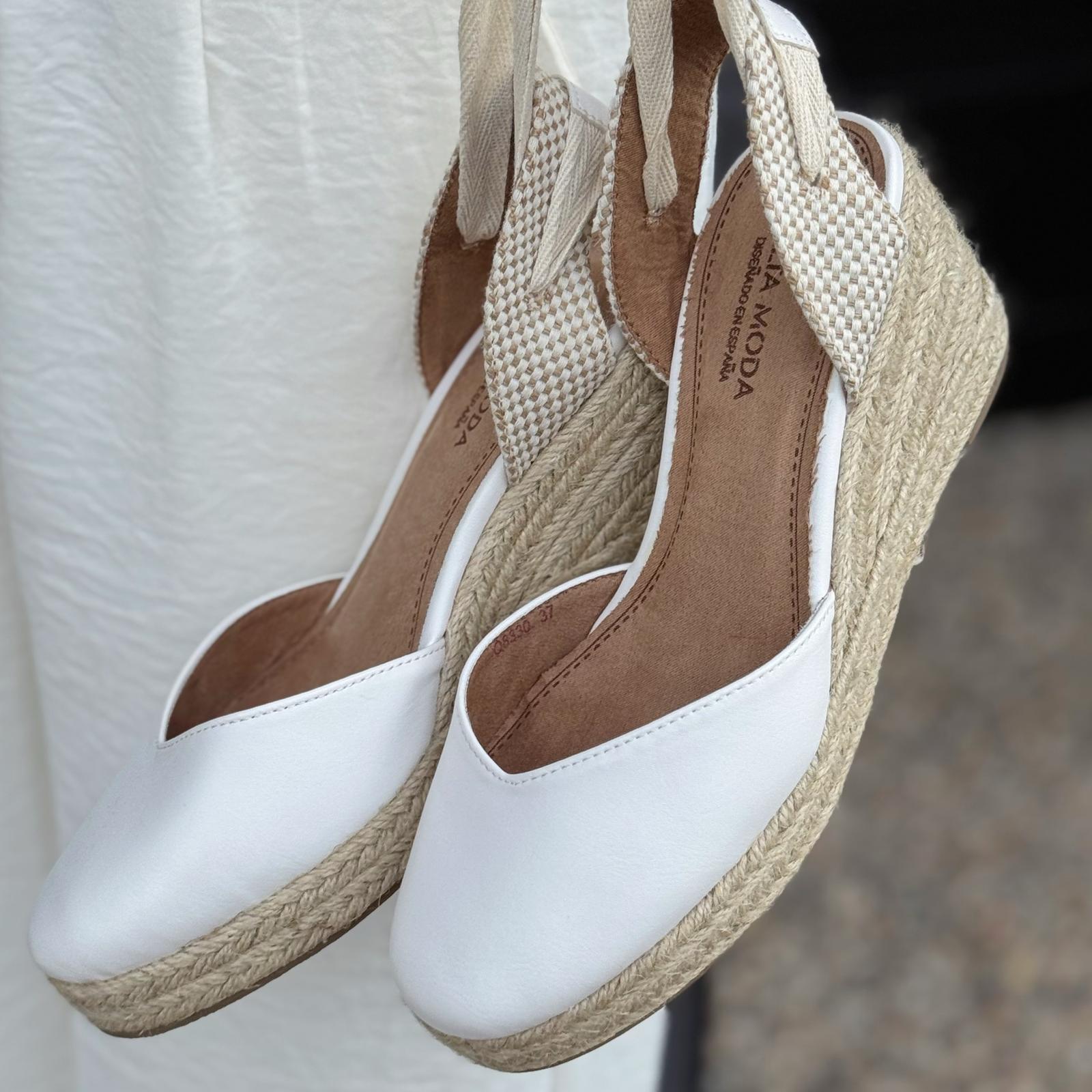 Cuñas Celia - Blanca