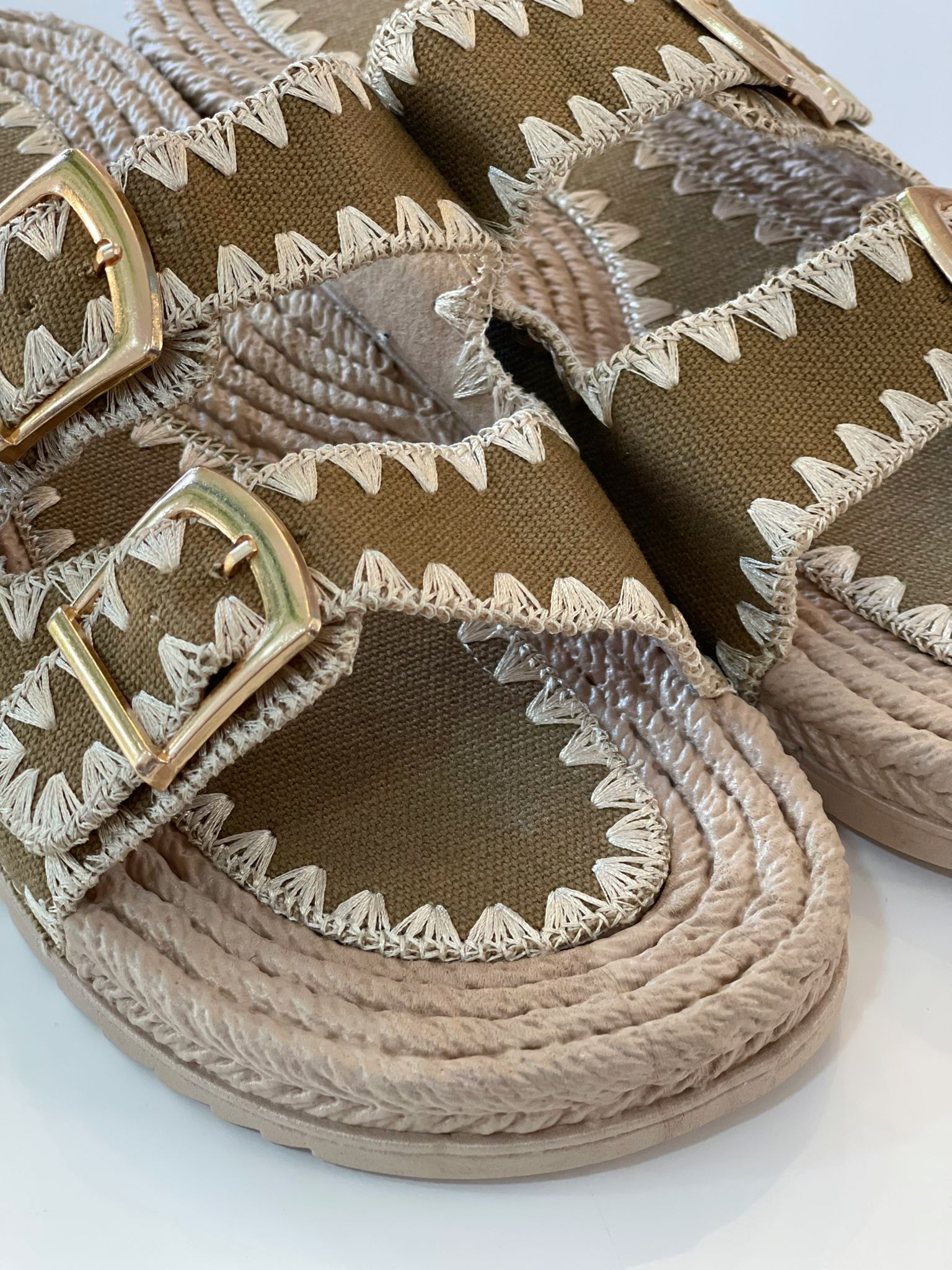 Chancla Hebillas Bordados - Imagen 12