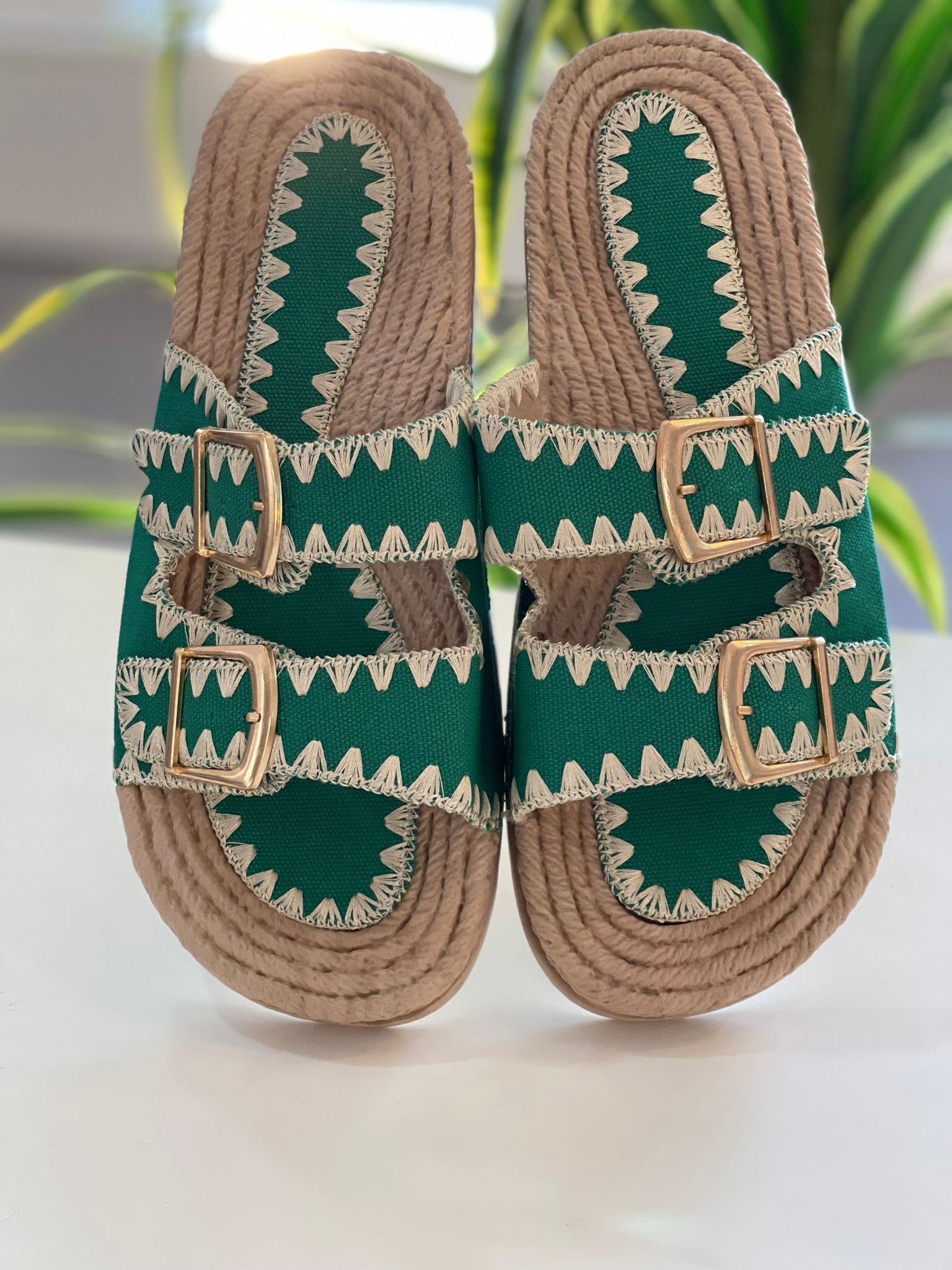 Chancla Hebillas Bordados - Imagen 4