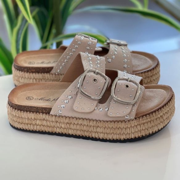 Sandalia Hebillas Tachuelas Doble Suela - Beige
