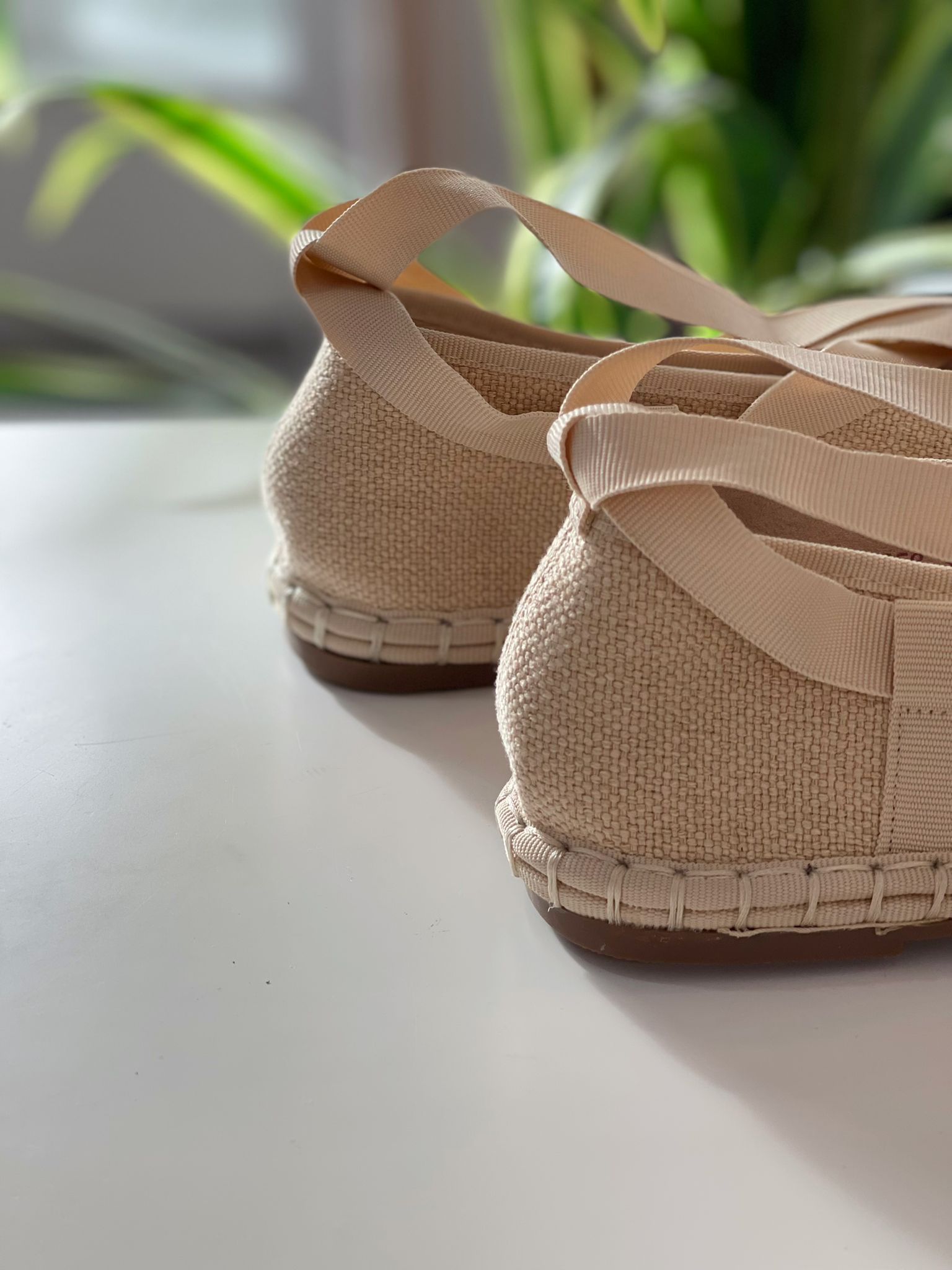 Merceditas Cruzadas Cintas - Beige - Imagen 4
