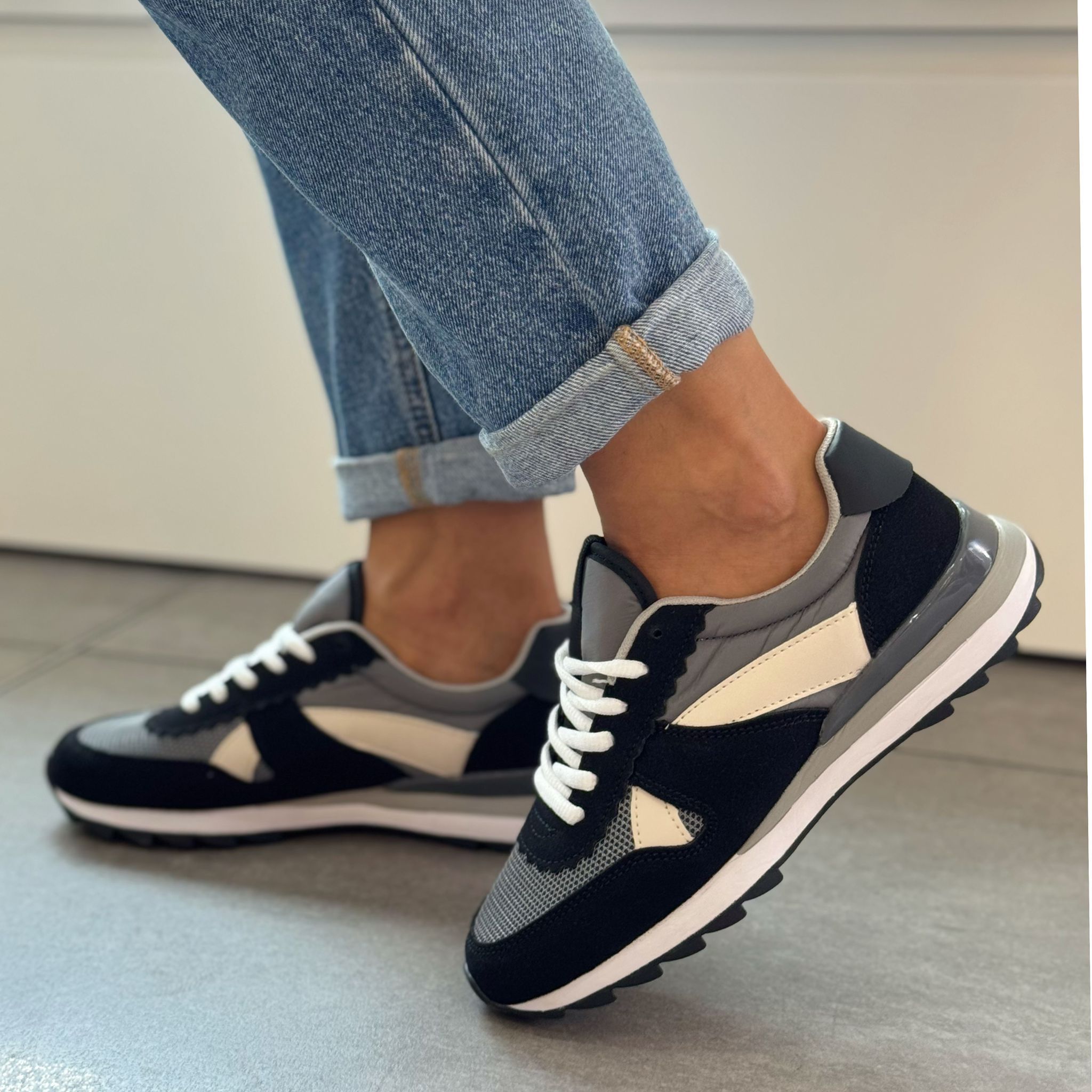 Zapatilla Aurora - Negro