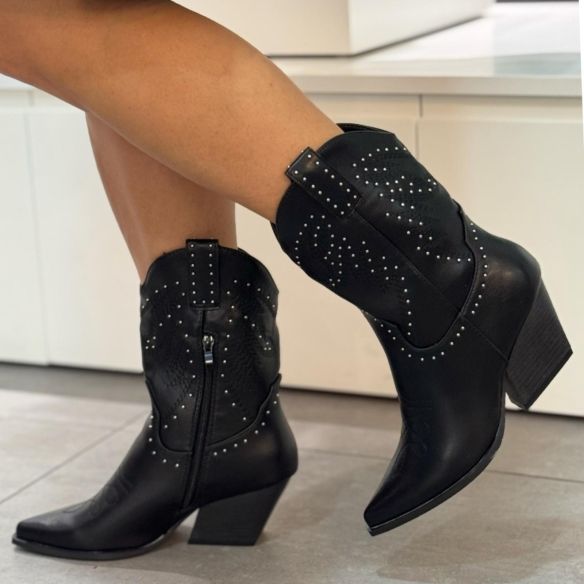 Bota Tachuelas Fátima