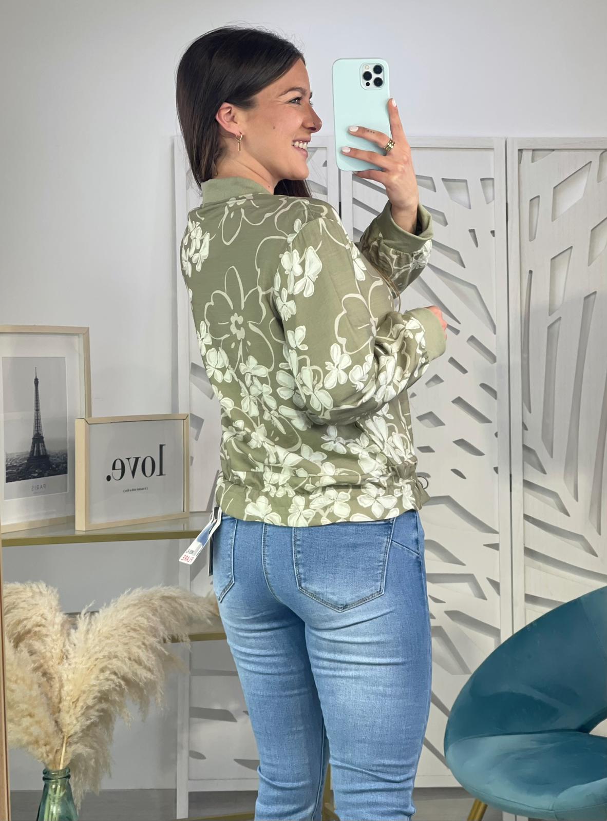 Bomber Nuria - Imagen 4