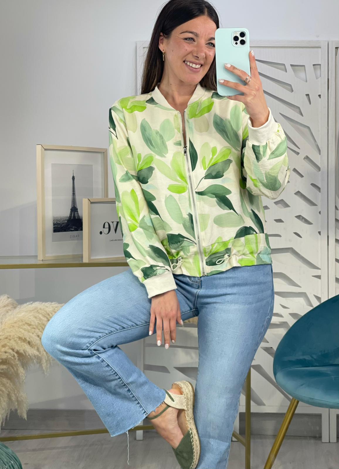 Bomber Estefanía - Imagen 3