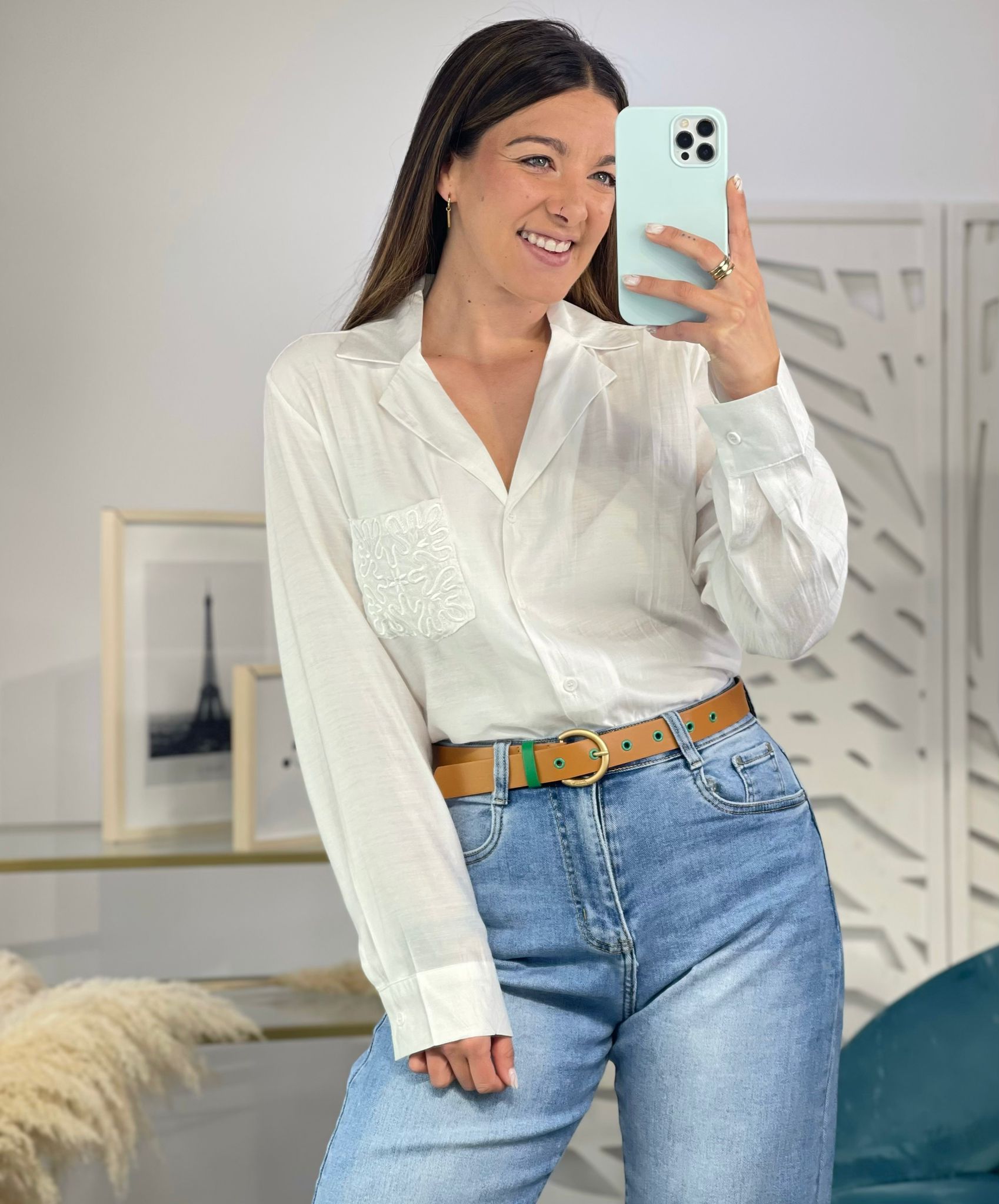 Camisa Blanca Bolsillo Bordado - Imagen 5