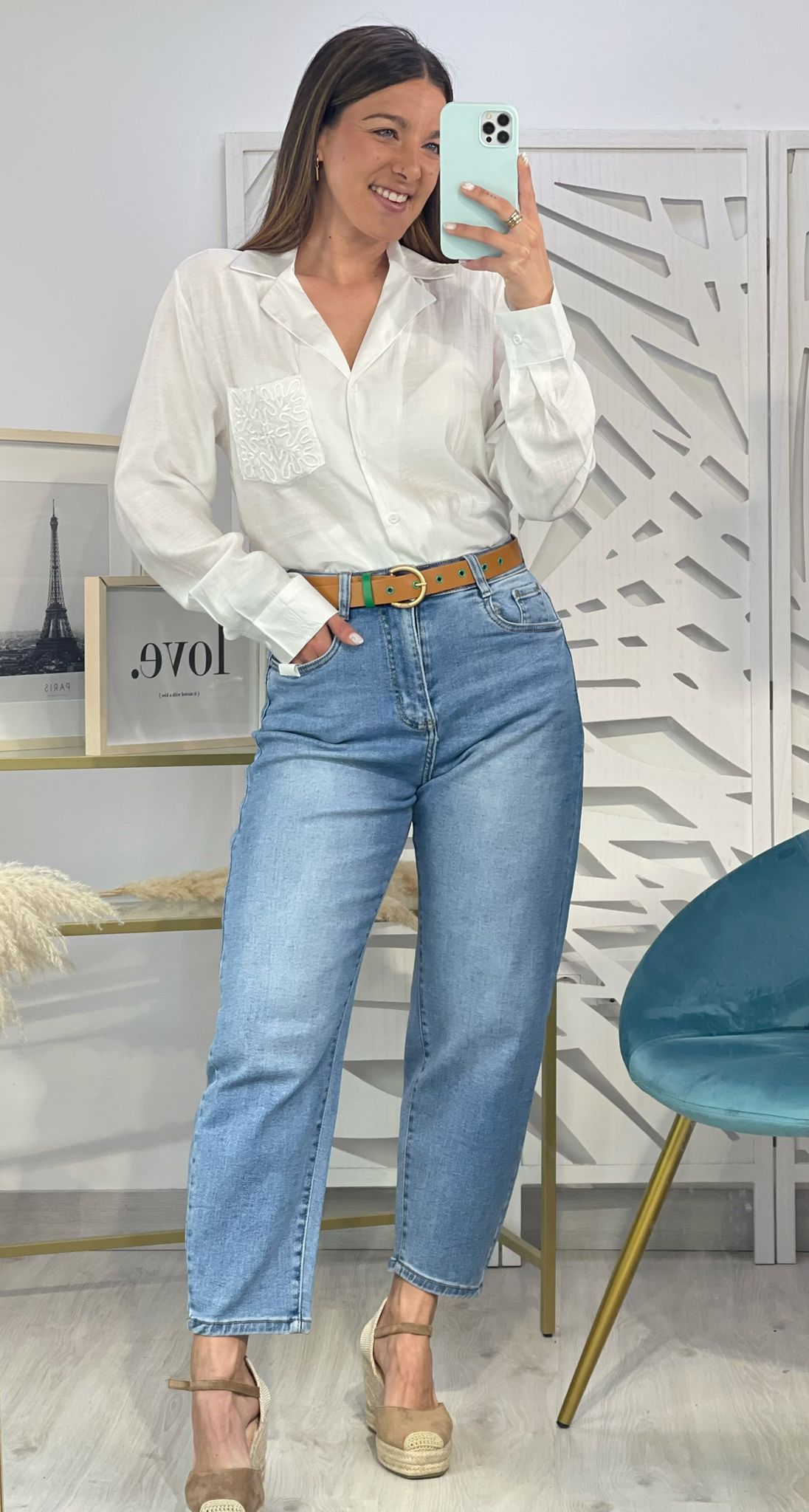 Camisa Blanca Bolsillo Bordado - Imagen 4