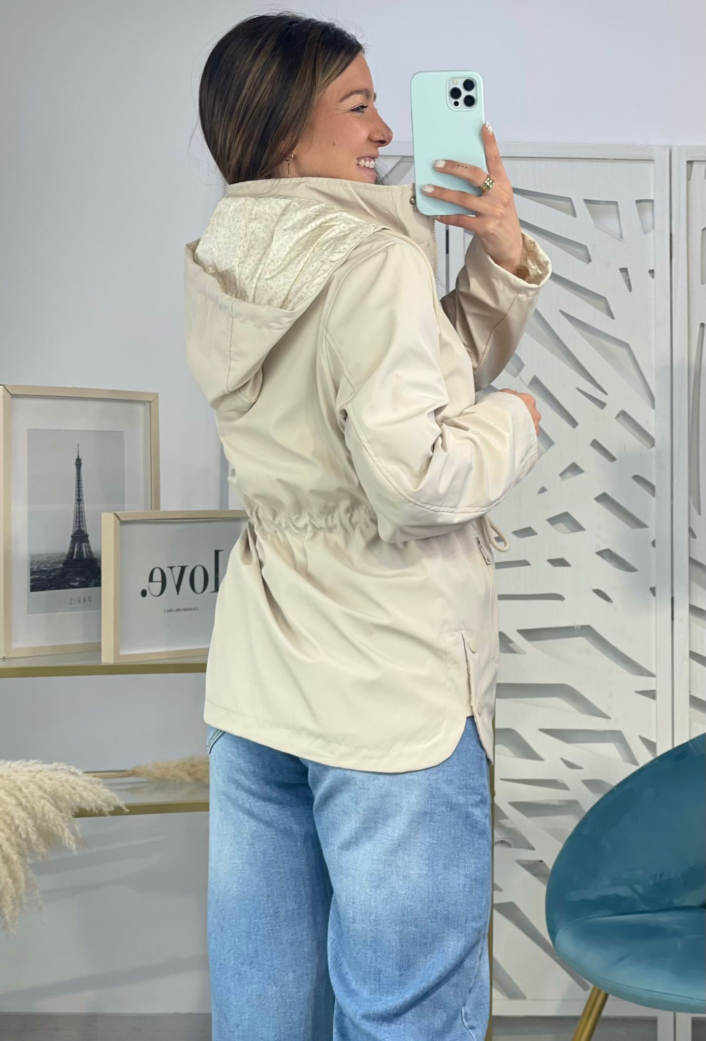 Cortavientos Reversible Flores Beige - Imagen 4