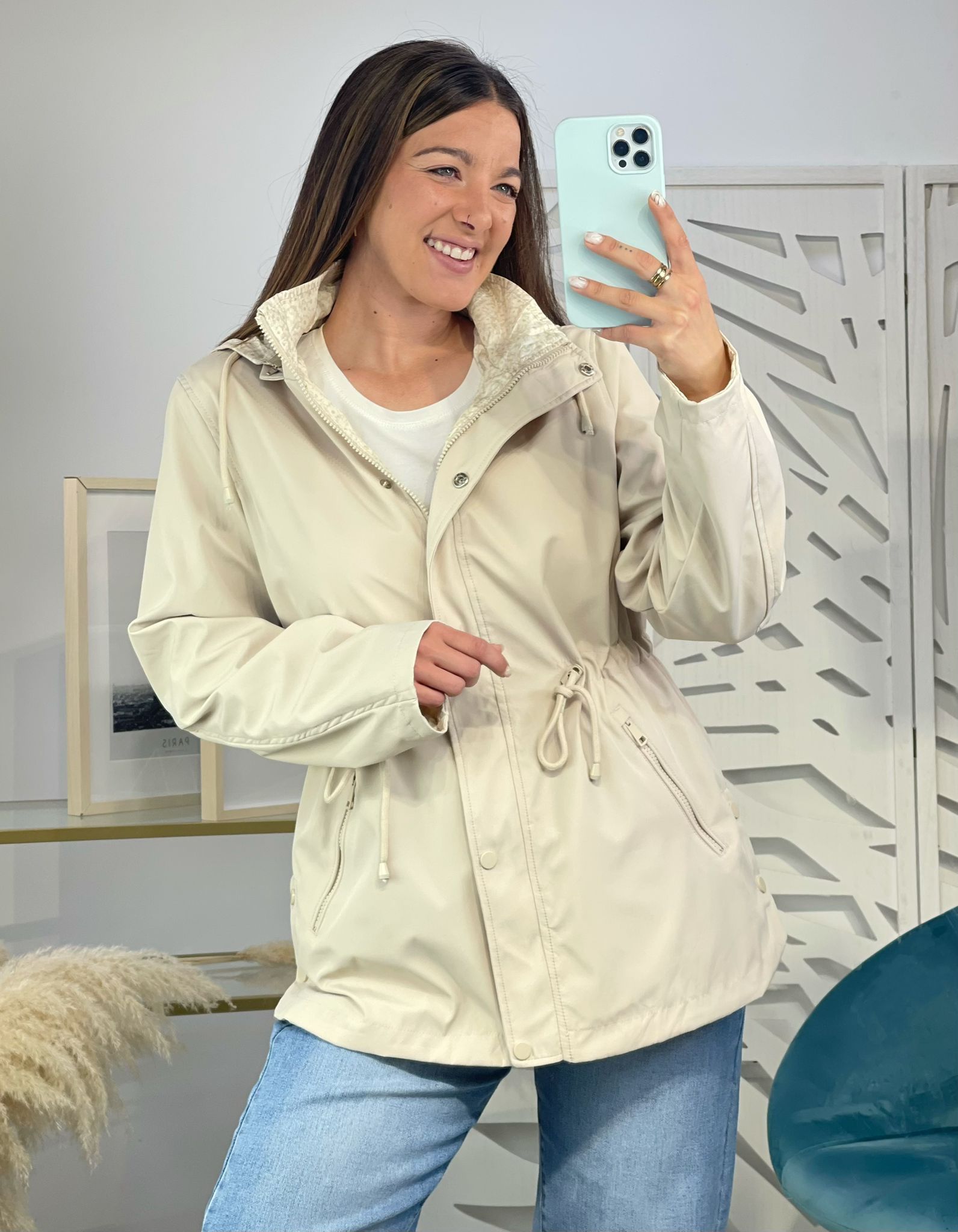 Cortavientos Reversible Flores Beige - Imagen 2