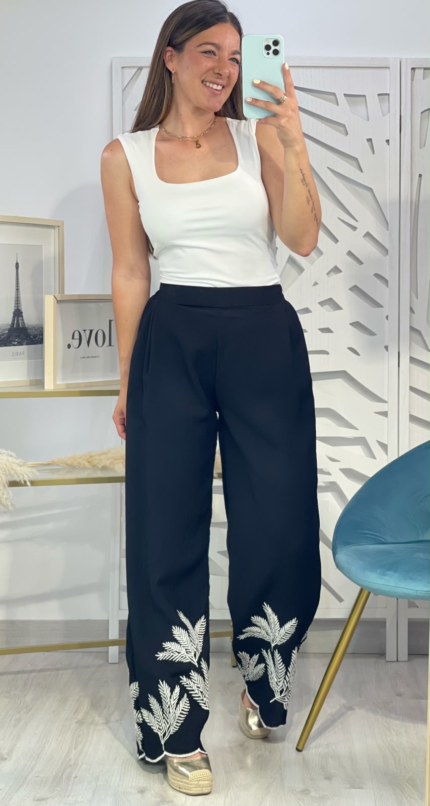 Pantalón Bajo Hojas Bordadas - Imagen 7