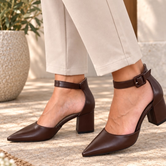 Zapato Polipiel Pulsera - Marrón