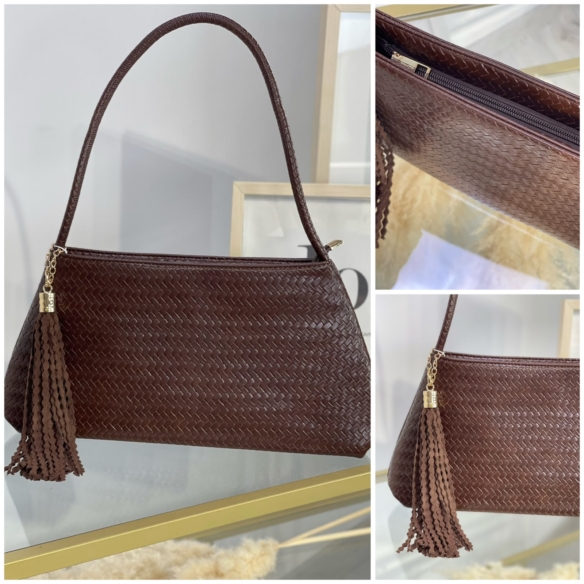 Bolso de Hombro Trenzado